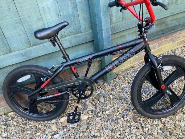 Image 3 of Black bmx for sale in very good condition