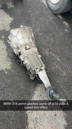 Image 1 of BMW gearbox 318 petrol fully working