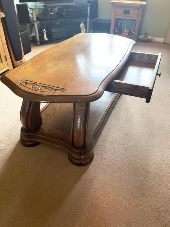 Image 3 of Quality Oak occasional table