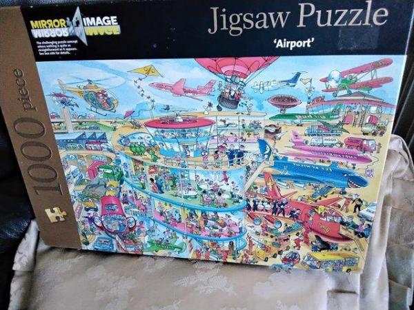 Image 3 of Jigsaw puzzle. 'Airport'. Mirror Image.