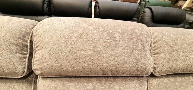 Image 3 of La-z-boy Tulsa grey fabric manual recliner 3 seater sofa
