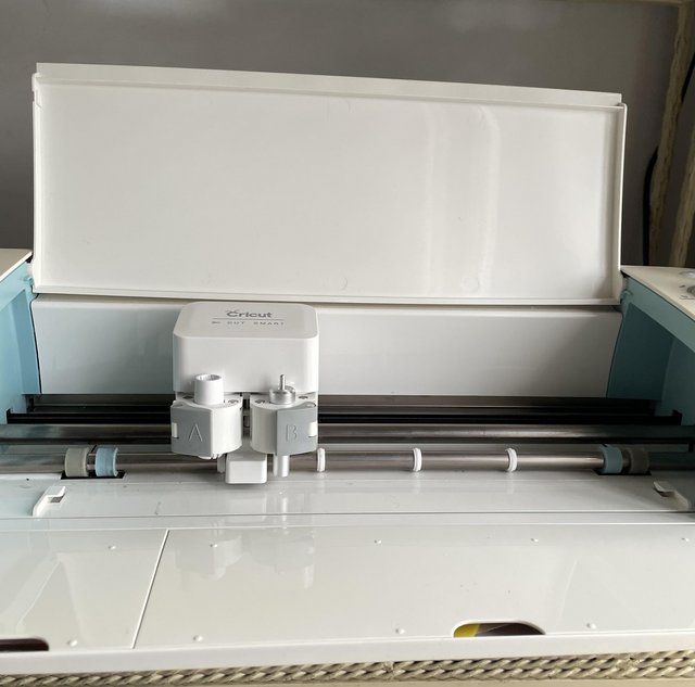 Preview of the first image of Cricut explore air 2 vinyl, paper & card cutter.