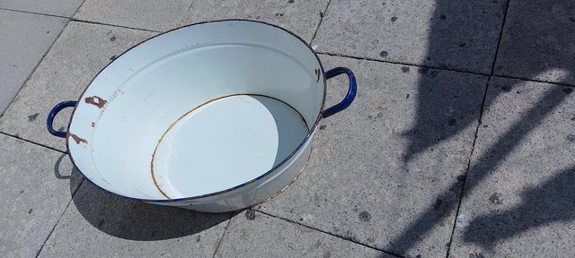 Preview of the first image of Vintage enamel tin bath. White.