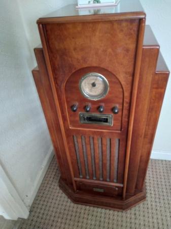 Image 2 of Reproduction radio/cd/cassette player.