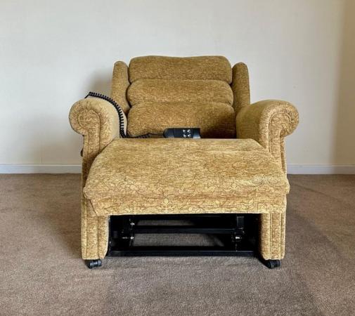 Image 5 of REPOSE ELECTRIC RISER RECLINER DUAL MOTOR CHAIR CAN DELIVER