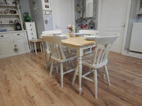 Image 2 of Farmhouse Beech Dining table / Kitchen table & 4 chairs