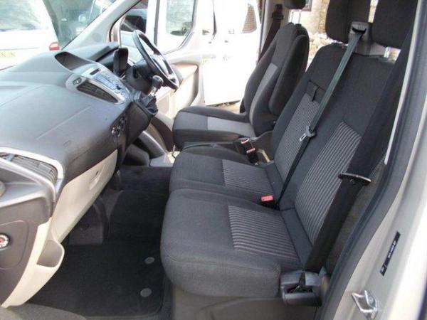 Image 24 of WHEELCHAIR ACCESSIBLE WAV DISABLED 2017 FORD TOURNEO CUSTOM