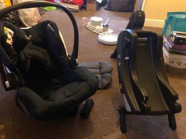 Preview of the first image of Graco isofix car seat 0-12 months.