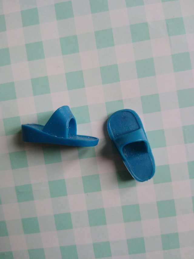Preview of the first image of Vintage Sindy Doll Blue Sandals / Shoes.