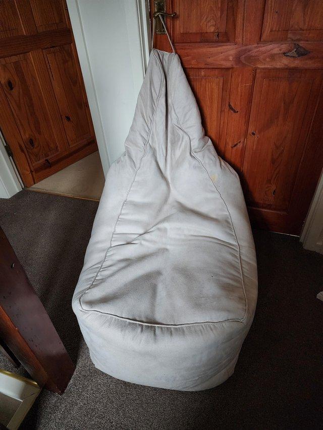 Preview of the first image of Beige adult bean bag chair £10.