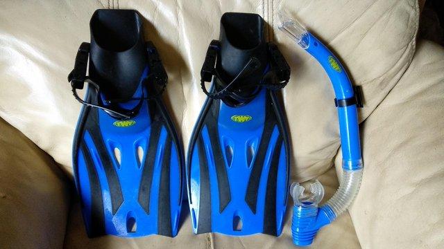 Image 3 of ADULT GUL WETSUIT & CHILDRENS DIVE FINS MASK / SNORKEL