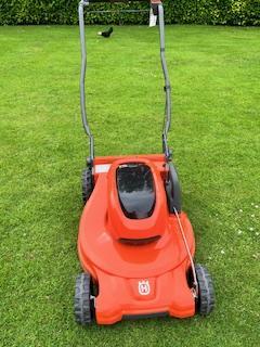 Image 1 of Husqvarna Self Propelled LC353iVX large capacity lawn mower