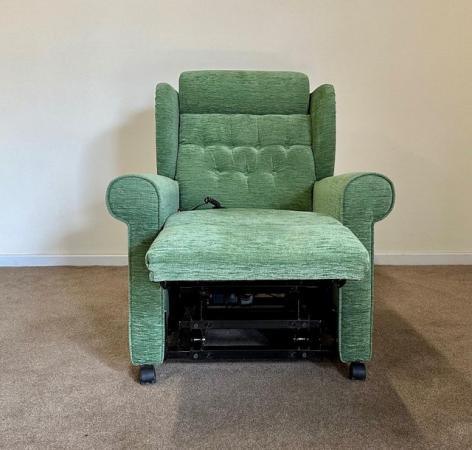 Image 7 of LUXURY ELECTRIC RISER RECLINER MINT GREEN CHAIR CAN DELIVER