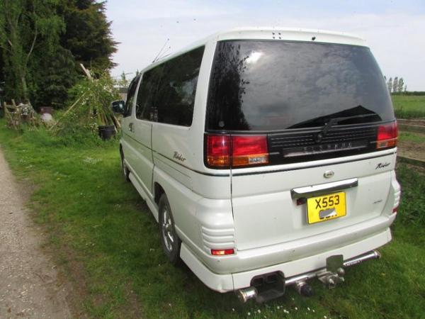 Image 1 of Nissan Elgrand 2001 7 seater people carrier