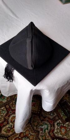 Image 2 of A lightweight mortar board for university