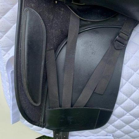 Image 7 of Bates Caprilli 17 inch dressage saddle