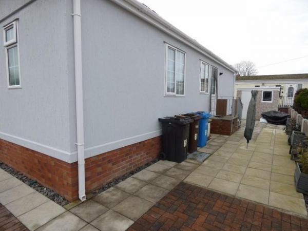 Image 15 of Immaculately presented Two Double Bedroom Residential Park H