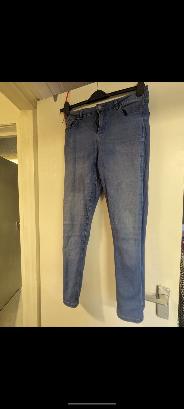 Preview of the first image of Jeans available size 12, good condition.