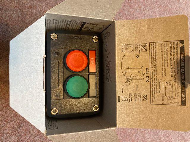 Preview of the first image of 2 UNUSED SCHNEIDER XAL D211H29 START STOP PUSHBUTTON CONTROL.