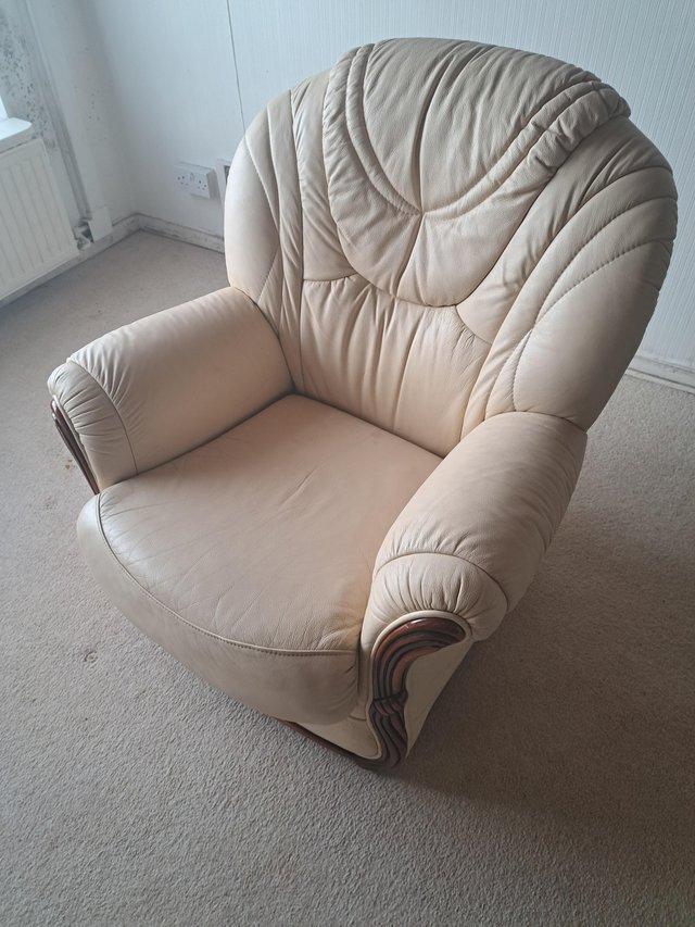 Preview of the first image of Cream leather arm chair in perfect condition.