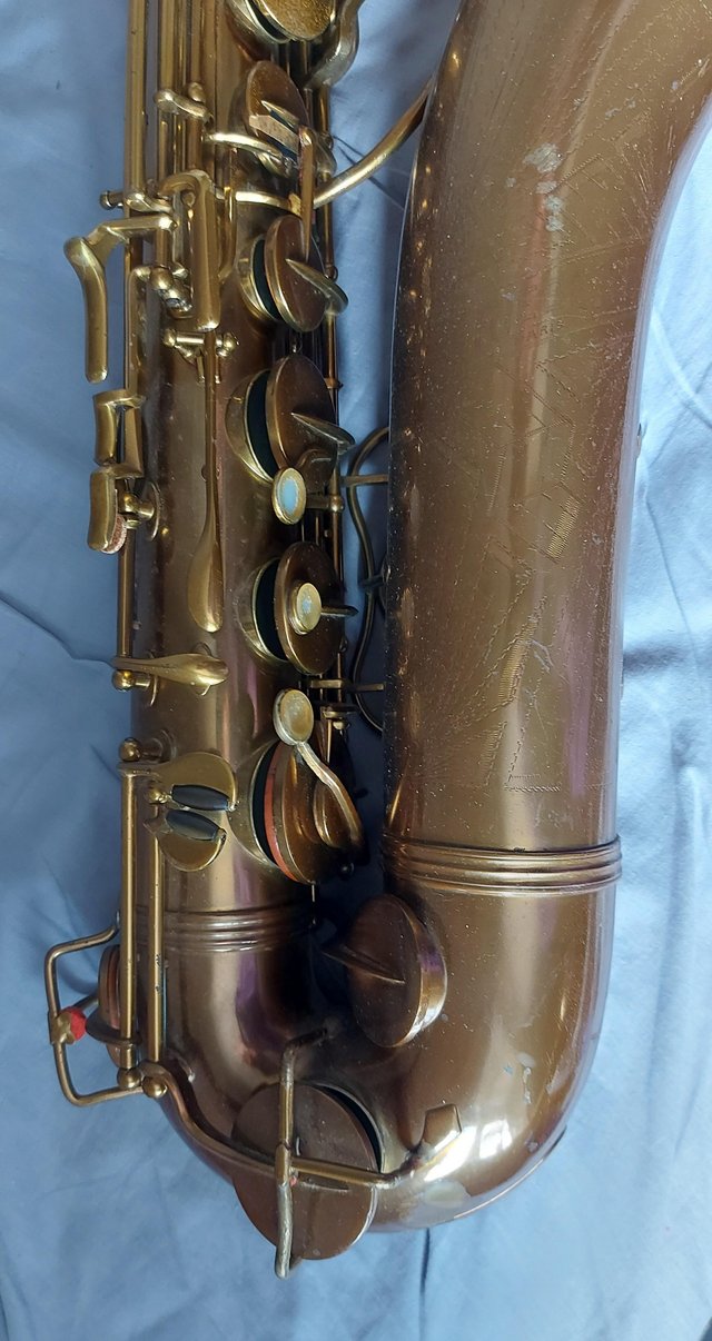 Preview of the first image of Triebert, Paris, tenor sax made by Couesnon, 1930s.