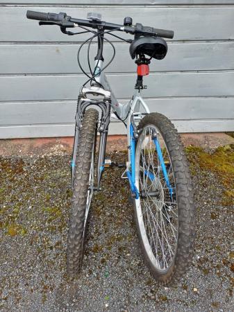 Image 2 of Mountain Bike with twist grip gears.