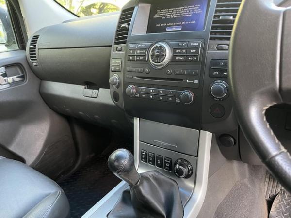 Image 5 of Nissan Navara Tekna Double Cab 5 seat 2012