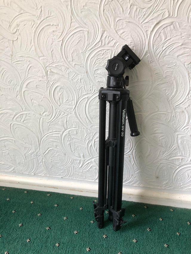 Preview of the first image of Camera tripod - Velbon DV-30 with telescopic legs.