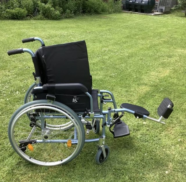 Preview of the first image of Excellent Lightweight folding Wheelchair.