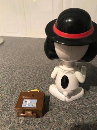 Image 2 of New Vintage Style Snoopy with case