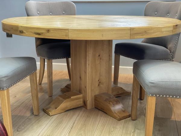 Image 2 of Solid Oak Dining Table and 4 Chairs