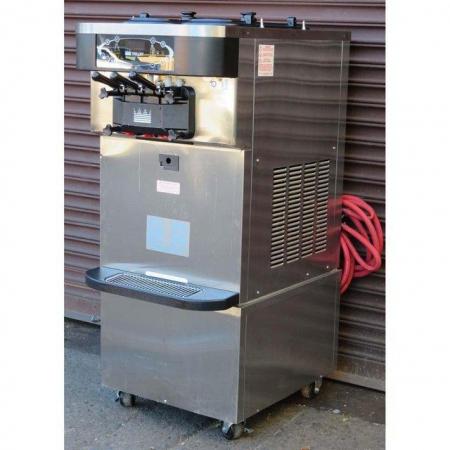 Image 3 of Taylor C723-33 soft serve ice cream machine