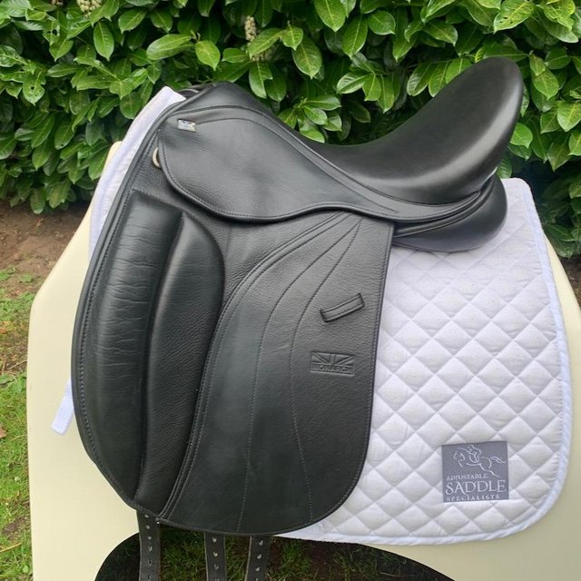 Preview of the first image of Monarch GFS 17" dressage saddle (S3132).