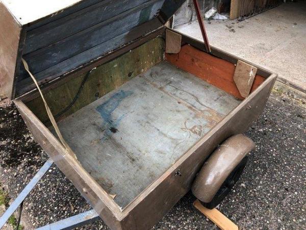 Image 3 of Car trailer with hard, lockable lid