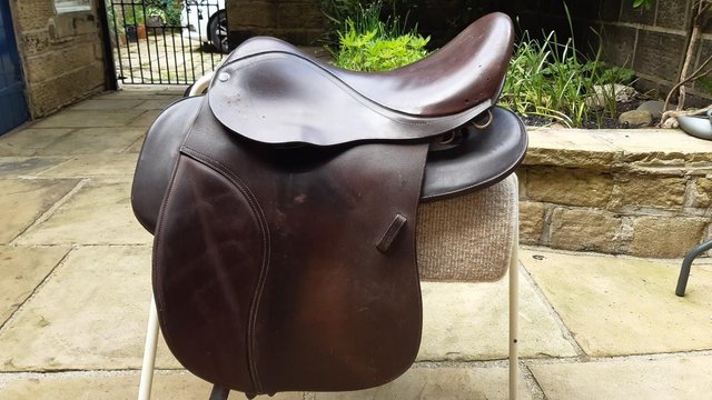 Image 1 of Brown Leather Free-N-Easy FNE GP Saddle - 18 Inch