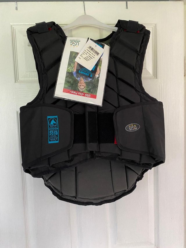 Preview of the first image of USG Body Protector 2018 Adult M.