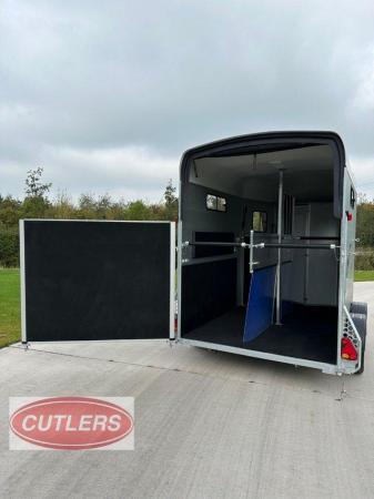 Image 10 of Cheval Liberte Touring Country XL Horse Trailer Tack Room BR