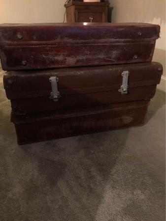 Image 2 of Set of 3 vintage suitcases