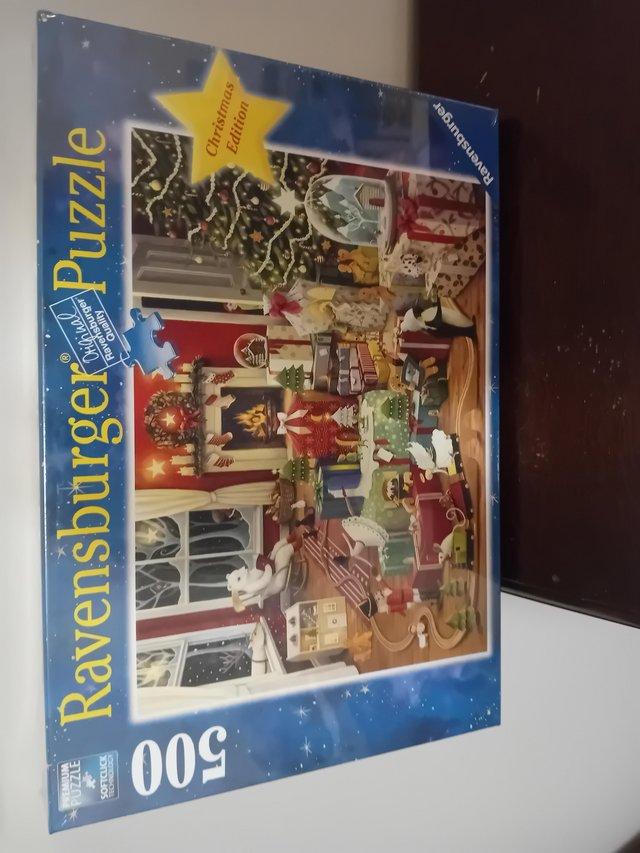 Preview of the first image of Ravensburger Jigsaw puzzle Christmas  Edition.