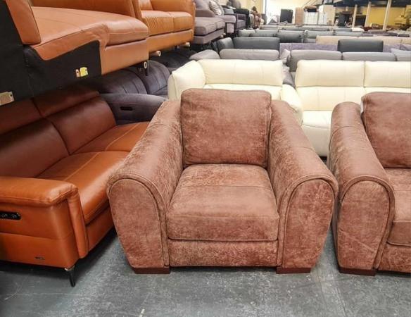 Image 4 of Galleria utah tan leather 2,5 seater sofa and 2 armchairs