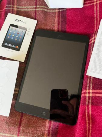 Image 3 of 1st generation 2012 Apple iPad Mini Black