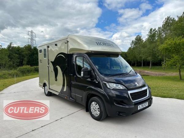 Image 1 of Equi-Trek Sonic Excel Horse Lorry 2020 1 Owner Px Welcome Bl