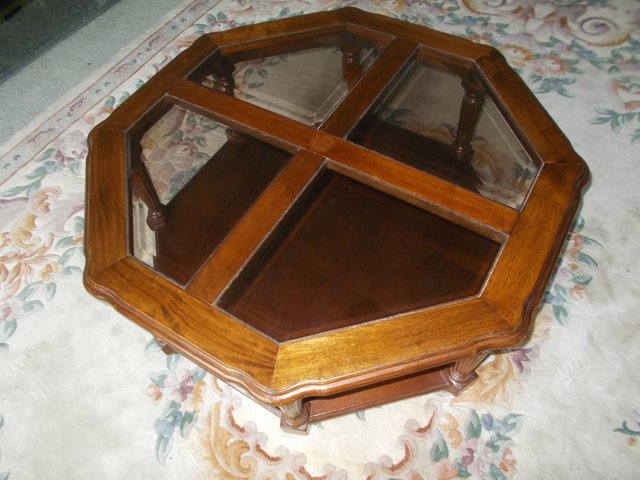 Preview of the first image of VINTAGE ROUND COFFEE TABLE.