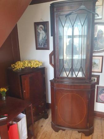Image 1 of Corner cabinet in mahogony for sale