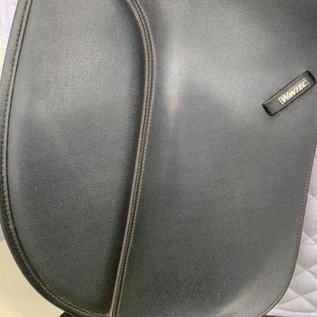 Image 3 of Wintec 17 inch dressage saddle