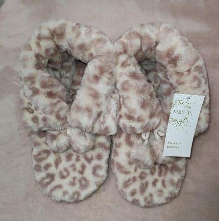 Image 1 of BNWT M&S Pink Booties Slipper Size 6-8