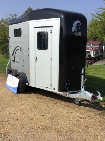 Image 3 of Stunning Cheval Touring Country Double (with tack room)