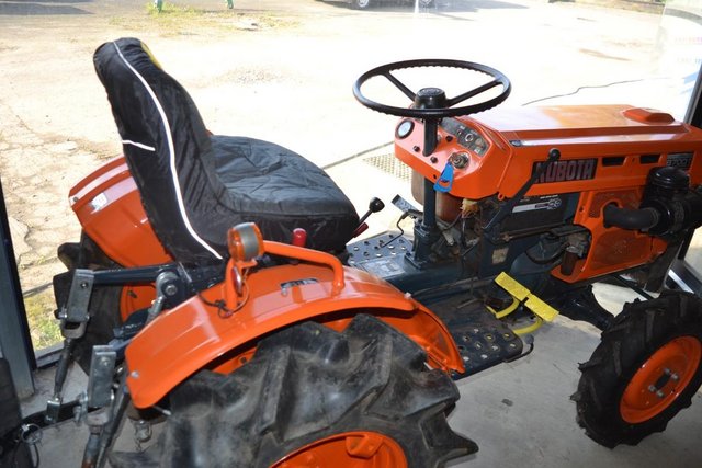 Preview of the first image of Kubota B7001 refurbished compact tractor.