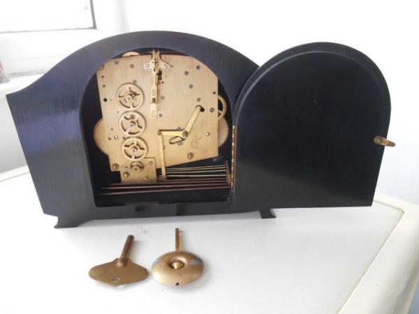 Image 3 of Perivale / Bentima chiming mantle clock