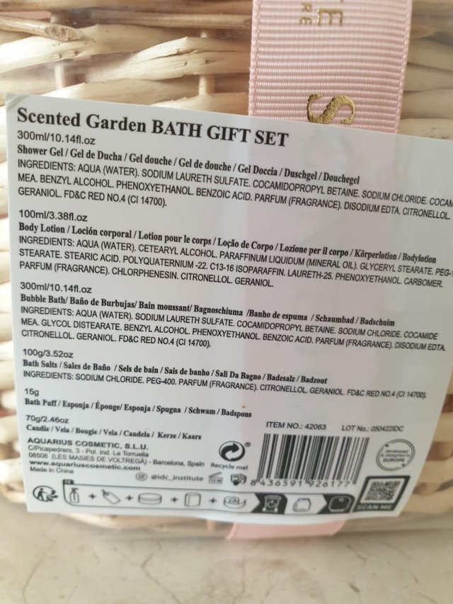 Preview of the first image of Scented Garden Country Rose Bath Gift Set.